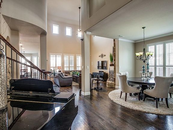 4th image of 410 Whitney Pl