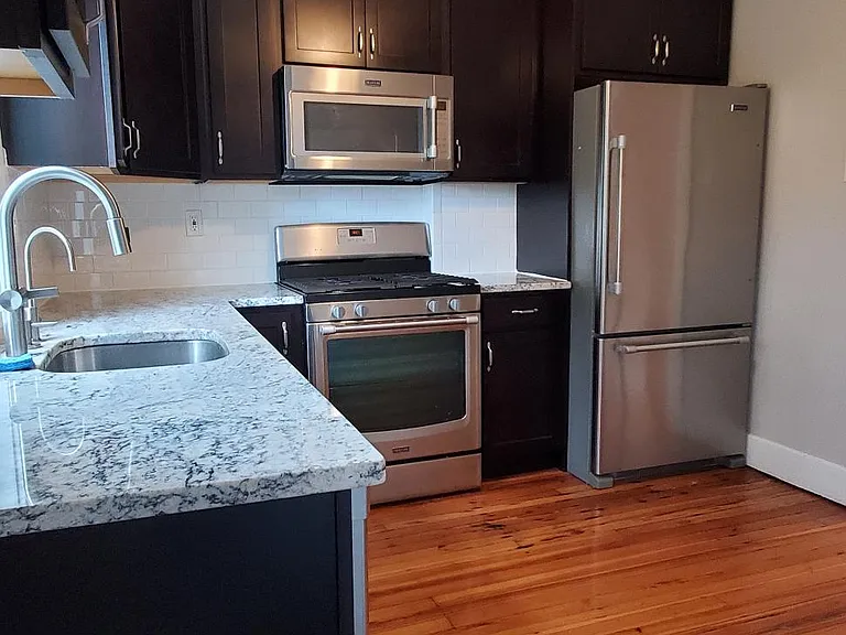 4224 Saline St — Photo 9