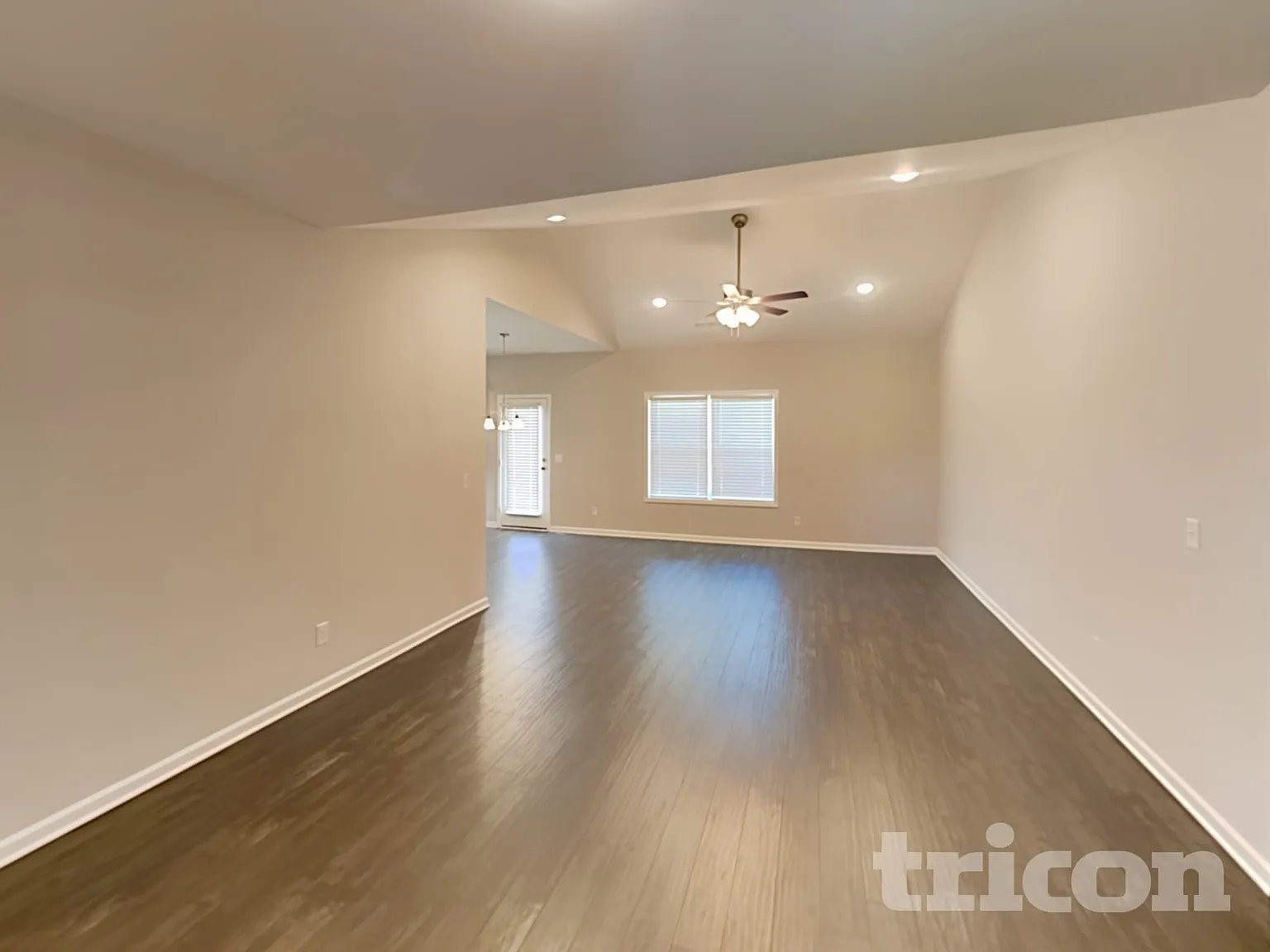 1010 Cyril Drive Spring Hill TN — Photo 2