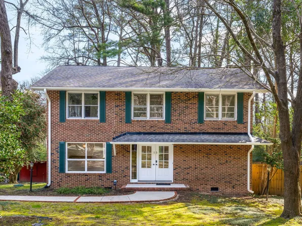 15 Abbey Rd, Chapel Hill, NC 27516