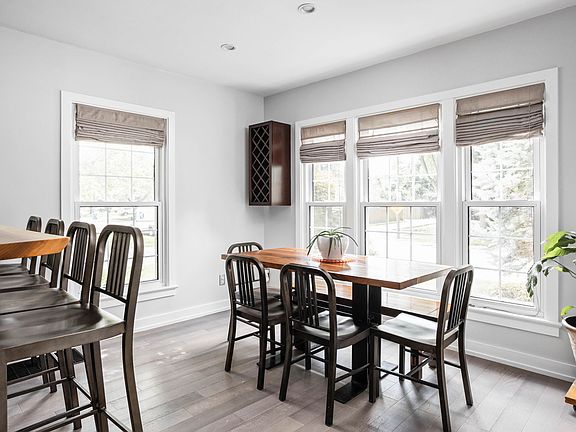 4th image of 5307 Rosslyn Ave
