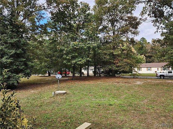 5th image of 7911 Serena Ln