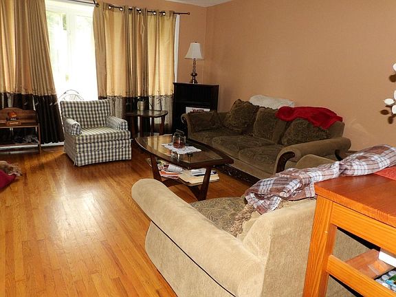 3rd image of 4700 Chandler Dr