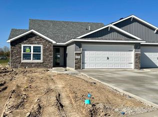 2355 Serenity Ct, Auburn, IN 46706