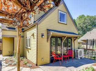 3527 NE 19th Ave UNIT B, Portland, OR 97212