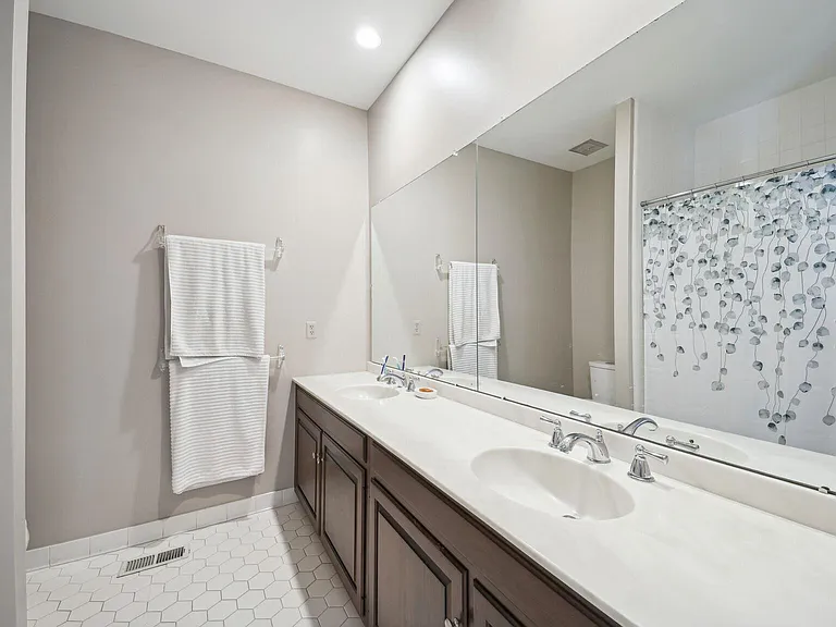 4373 Westover Pl NW — Photo 15