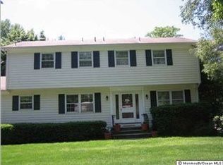 79 Tall Oaks Dr, East Brunswick, NJ 08816