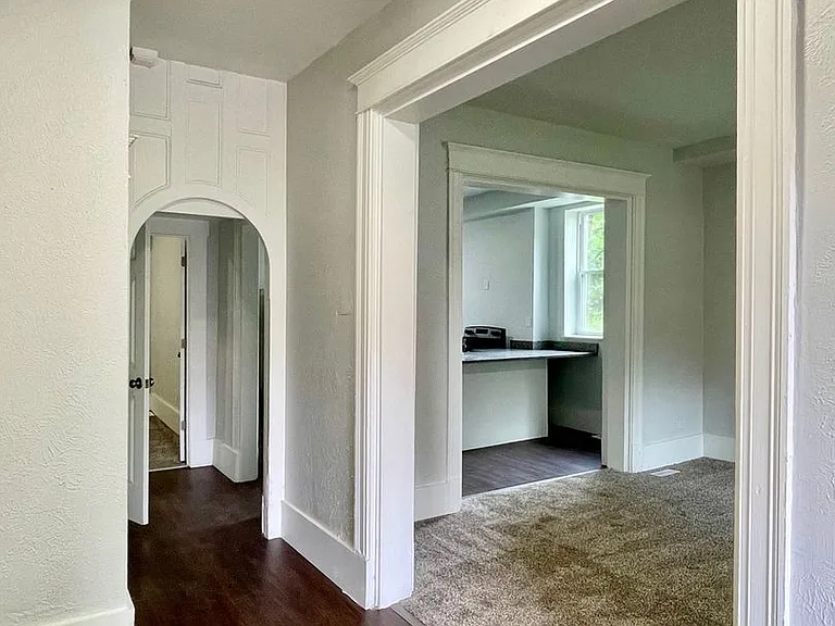 1107 South Ave — Photo 2