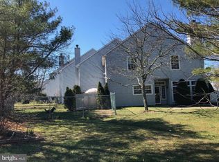 810 Thoreau Ln, Williamstown, NJ 08094