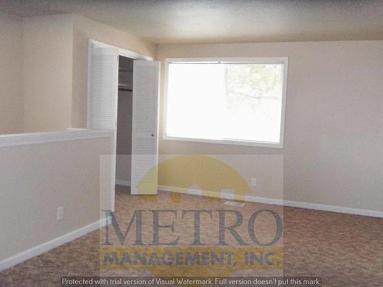 792 S Curtis Rd — Photo 4
