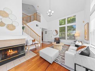 298 S Rengstorff Ave, Mountain View, CA 94040