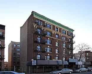 Rented by Akelius Real Estate Management