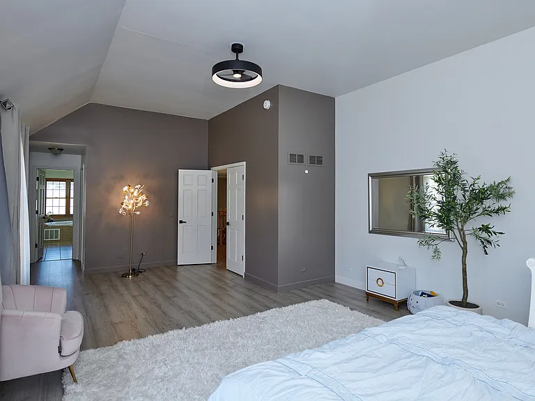 26300 W Chatham Dr — Photo 25