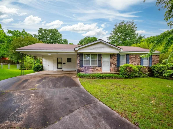 6809 Sandpiper Cir, Little Rock, AR 72205