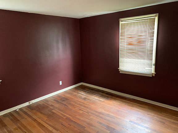 2nd image of 50 McKinley Dr
