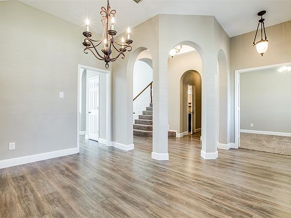 3rd image of 200 Jacob Dr