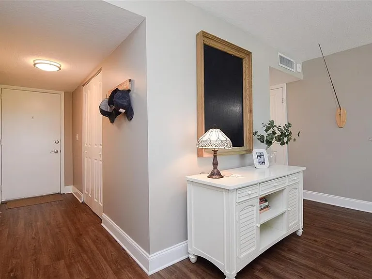 225 Country Club Dr #1404 — Photo 10