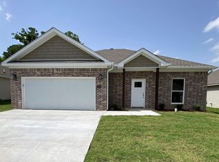 3512 Village Walk Dr, Bryant, AR 72022
