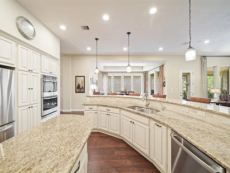 9510 Spring Rose Dr — Photo 14