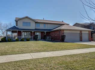 19505 Southfield Ln, Tinley Park, IL 60487
