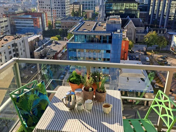 610 Granville St #1611, Vancouver, BC V6C 3T3