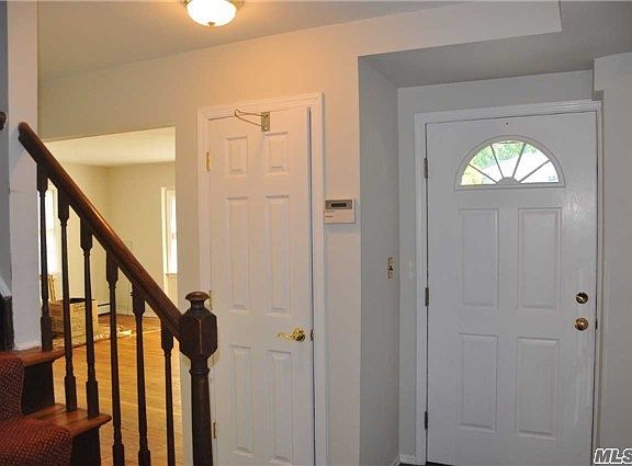 3rd image of 54 Prescott St