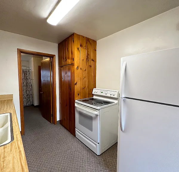 212 E 1st St #1 — Photo 3