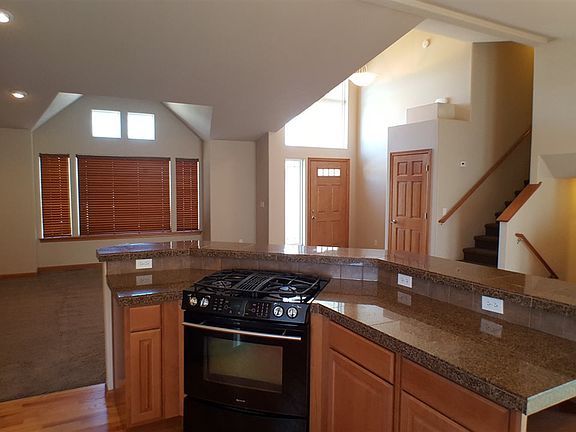3rd image of 8009 E Sommerset Ct