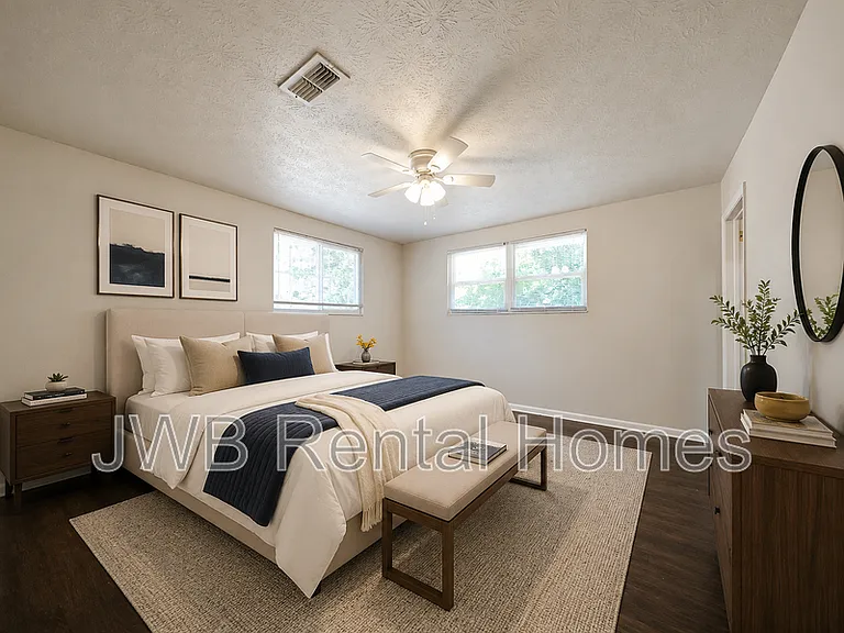 711 Appian Way — Photo 8