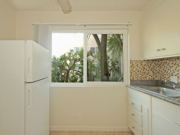 4th image of 415 S Bernardo Ave APT 309