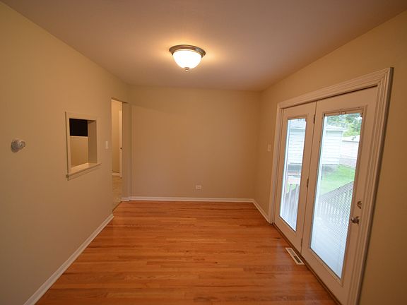 5th image of 9124 Sycamore Dr