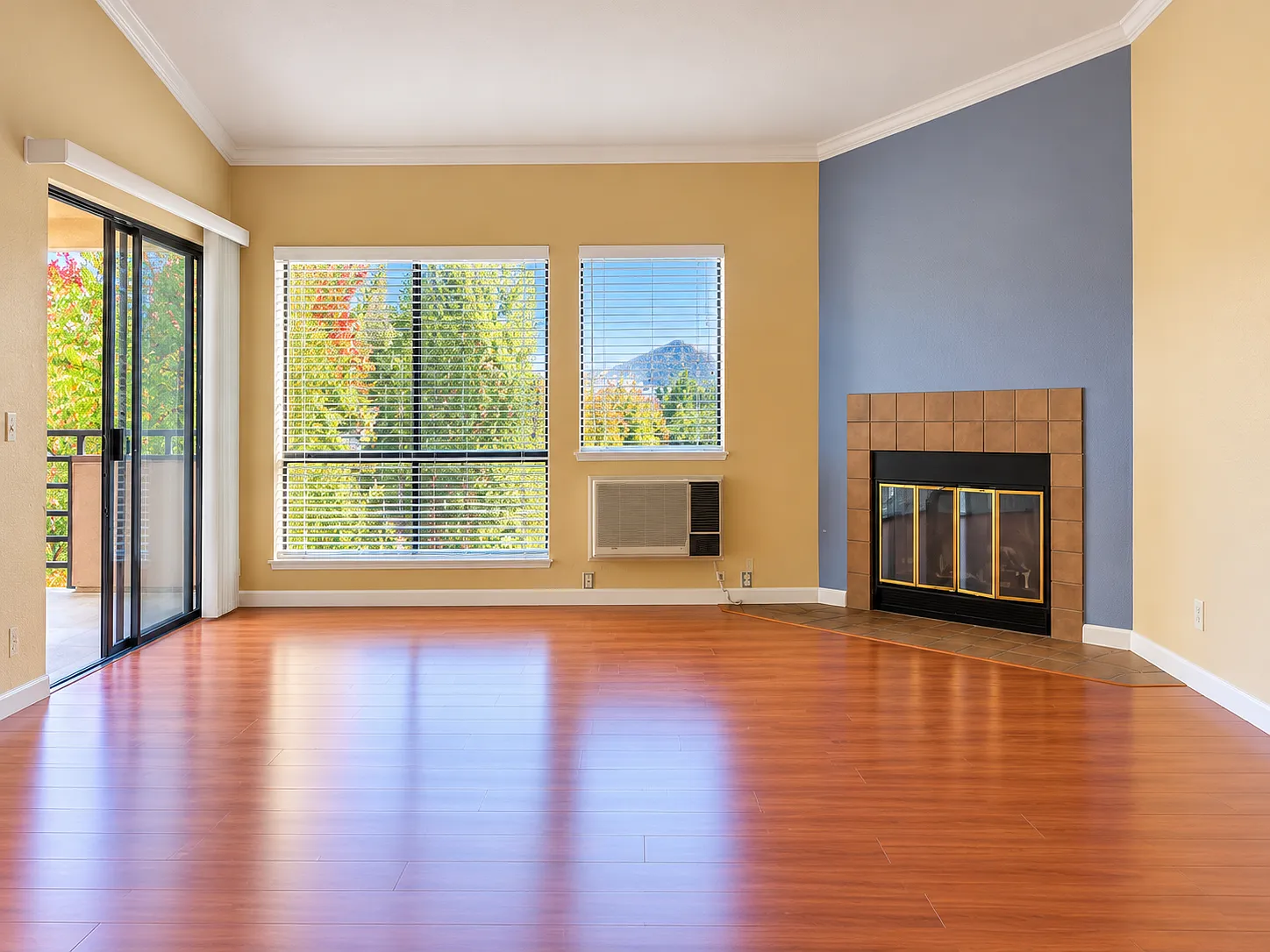 39059 Guardino Dr — Photo 1