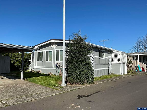 2nd image of 5422 Portland Rd NE Unit 67