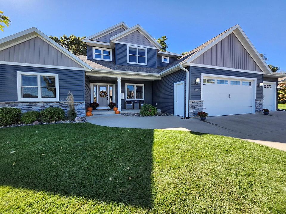 1st image of 704 Knollwood DRIVE