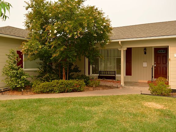 4th image of 8407 N De Anza Ave
