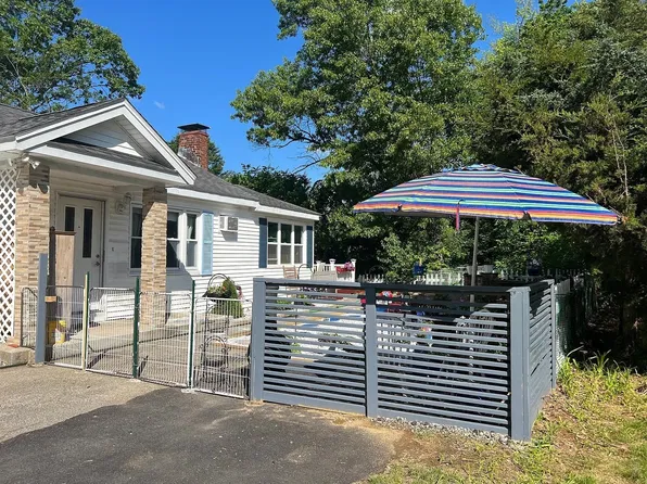 26 Riverview Cir, Wayland, MA 01778