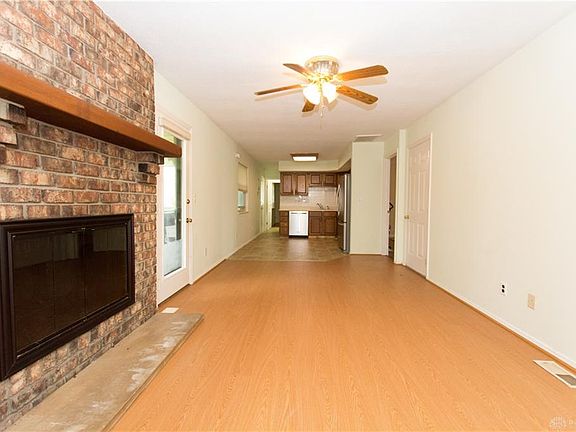 5th image of 14 Bursley Ct