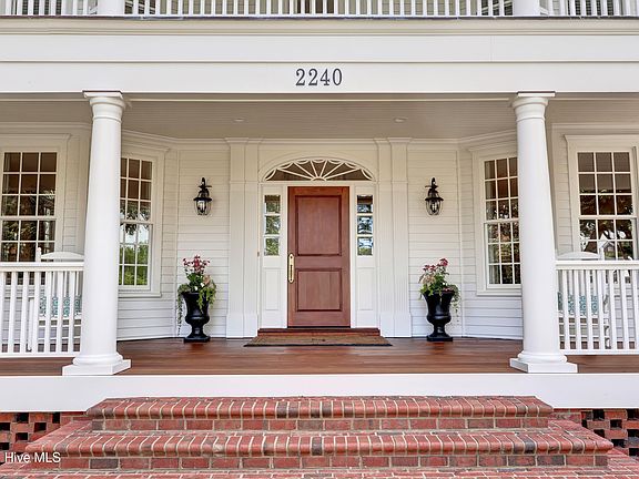 5th image of 2240 Deepwood Drive