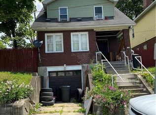 1526 Foliage St, Pittsburgh, PA 15221