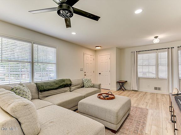 5th image of 3222 Winding Wood Place