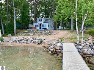 6284 Crystal Beach Rd NW, Rapid City, MI 49676