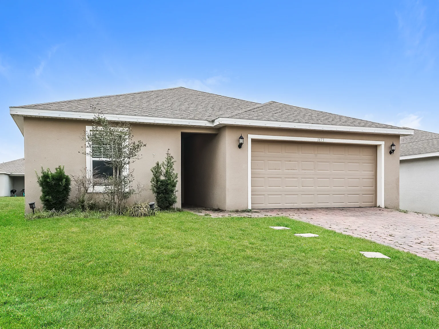 1473 Lucerne Loop Road NE — Photo 2