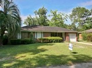 15 Chippewa Dr, Savannah, GA 31406