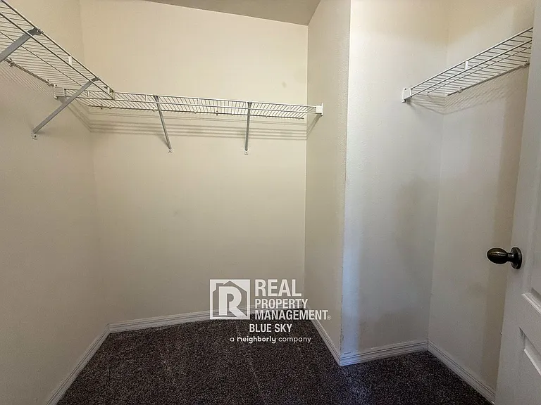 7624 Red Mill Cir — Photo 15