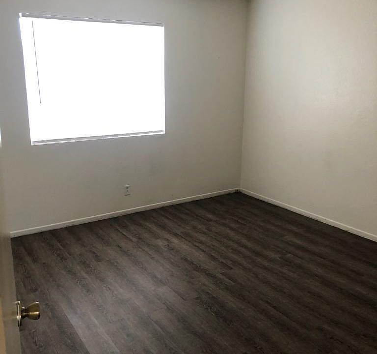 2nd image of 17802 Quantico Rd APT 9