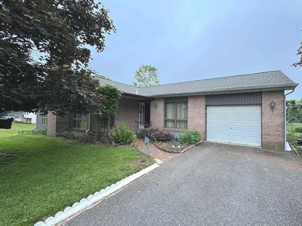 2 Sunshine Trl, Fairfield, PA 17320