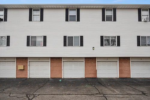 Sky Way Apartments Photo 1