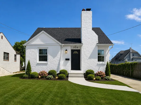 310 Swarthmore Ave, Folsom, PA 19033
