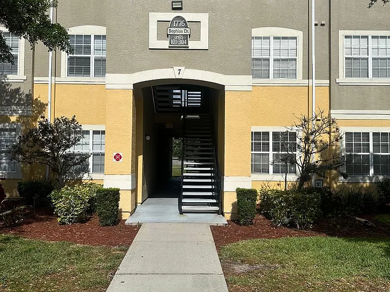 1776 Sophias Dr #105 — Photo 14