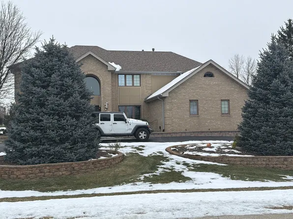 13207 W Hunt Master Ln, Lemont, IL 60439